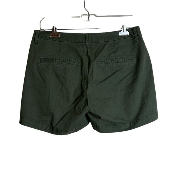 3 for $30! Old navy women's Green chino Shorts - Picture 5 of 6